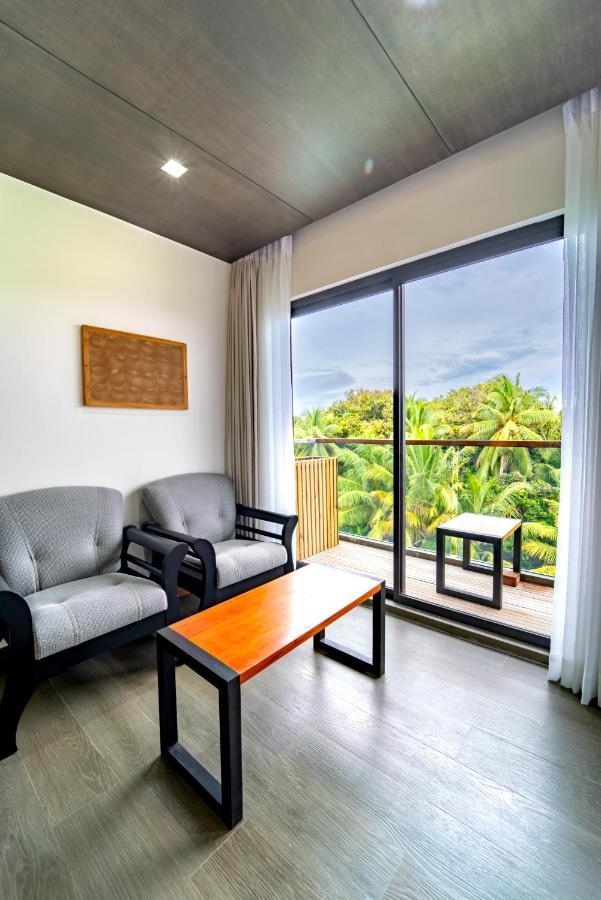 Ataraxis Grand And Spa Fuvahmulah Esterno foto